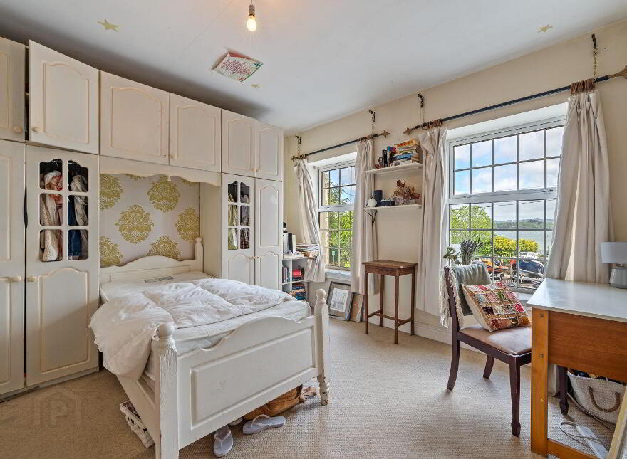 Toureen House, Passage West, T12N23V