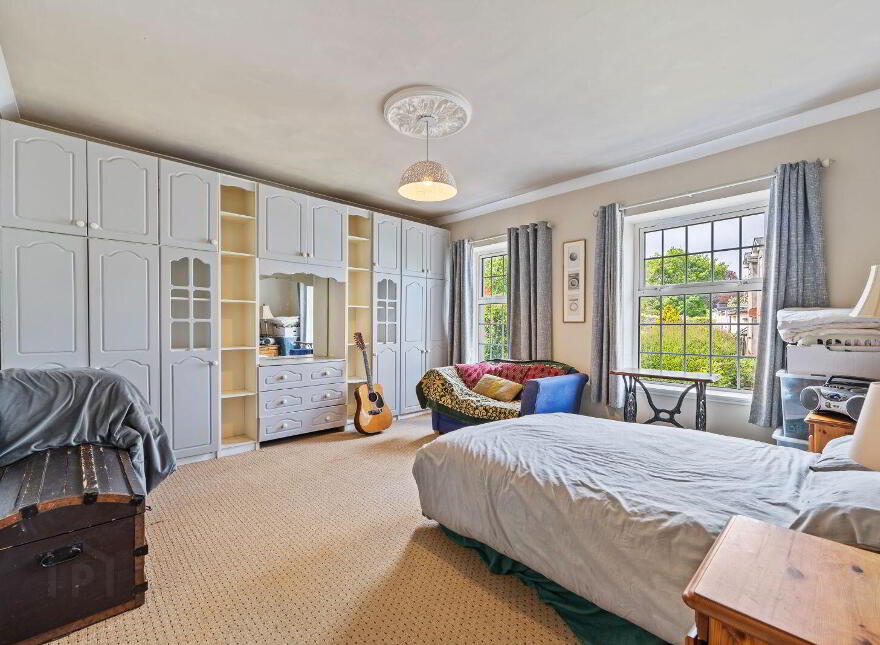 Toureen House, Passage West, T12N23V