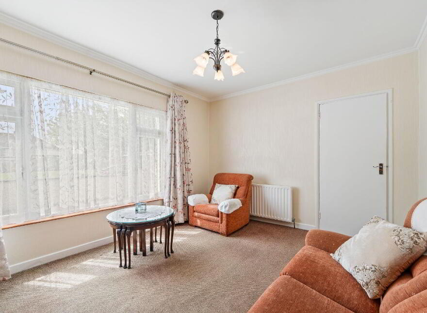 15 Ardmanning Lawn, The Lough, T12E2F1