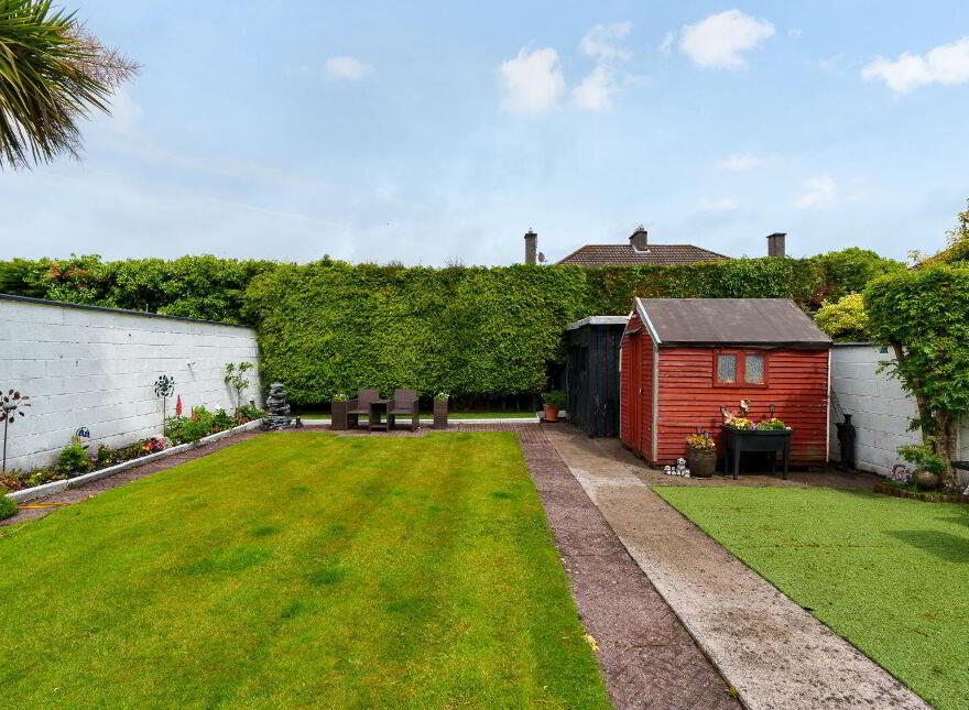15 Ardmanning Lawn, The Lough, T12E2F1