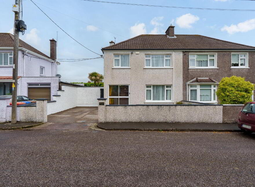 15 Ardmanning Lawn, The Lough, T12E2F1