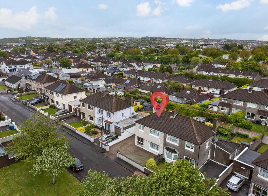 15 Ardmanning Lawn, The Lough, T12E2F1