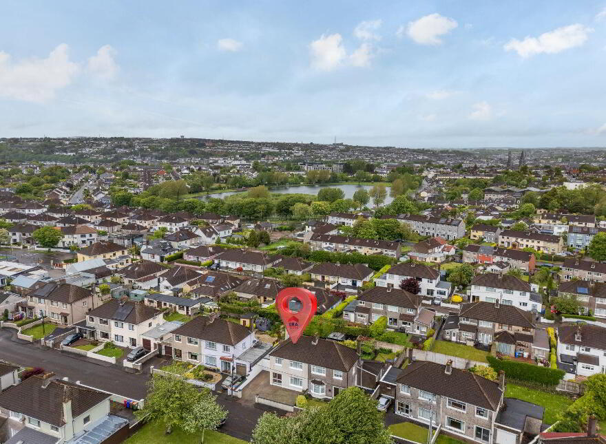 15 Ardmanning Lawn, The Lough, T12E2F1