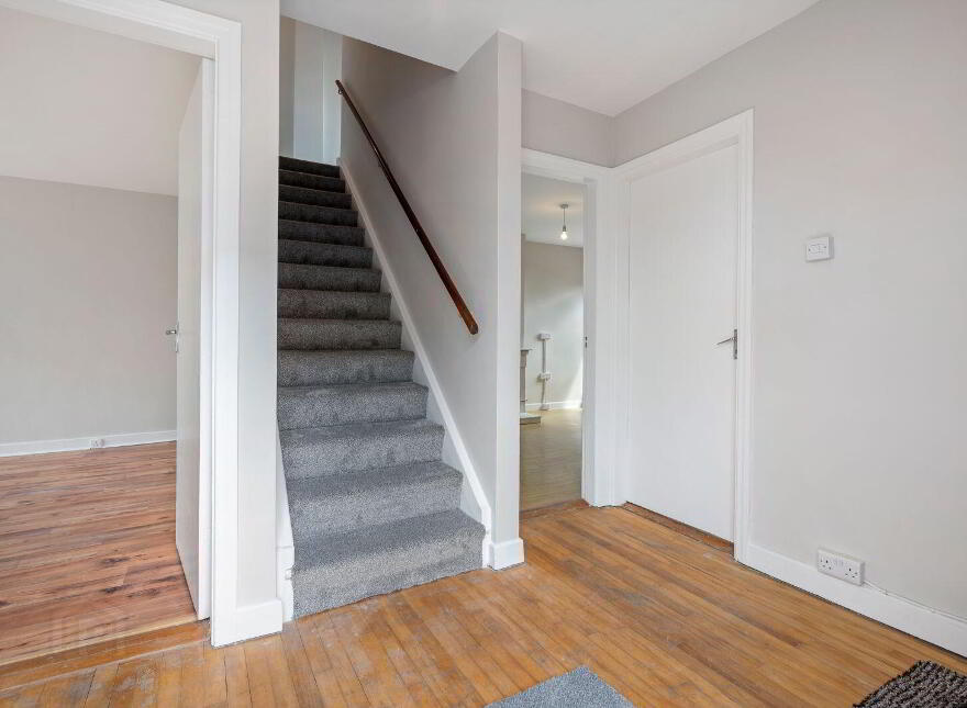 34 Silverheights Avenue, Mayfield, T23E2K4