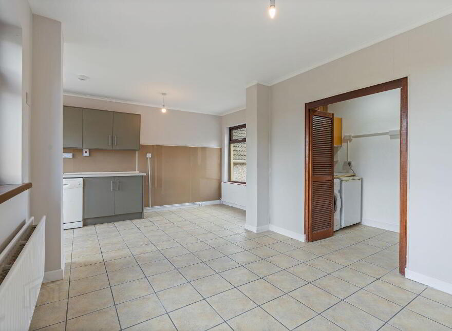 34 Silverheights Avenue, Mayfield, T23E2K4