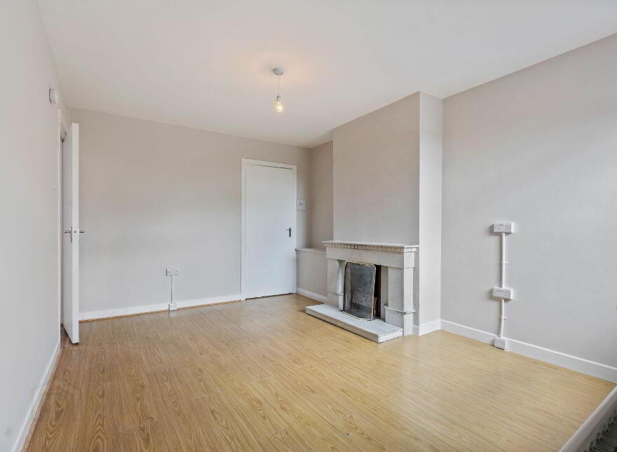 34 Silverheights Avenue, Mayfield, T23E2K4