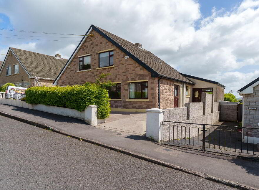 34 Silverheights Avenue, Mayfield, T23E2K4