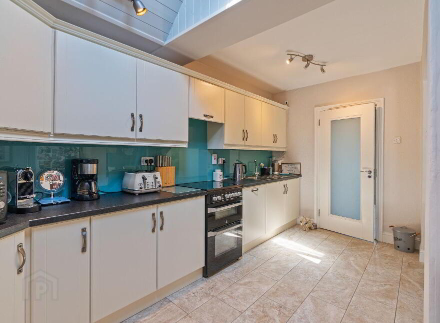 10 Cedar Grove, Bishopstown, T12Y9YN