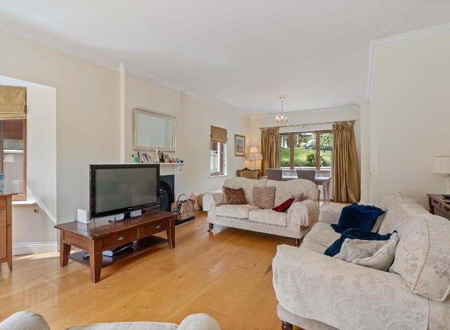 17 Abbotswood Downs, Rochestown, T12K6CR