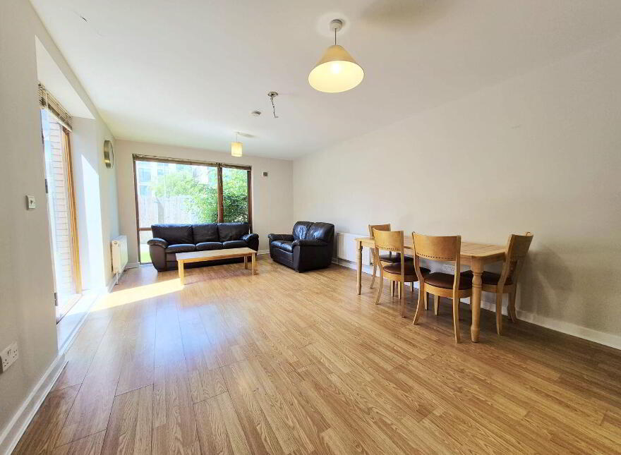 16 Blackrock Mews, Eden, Blackrock, T12DA59