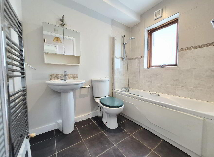 16 Blackrock Mews, Eden, Blackrock, T12DA59