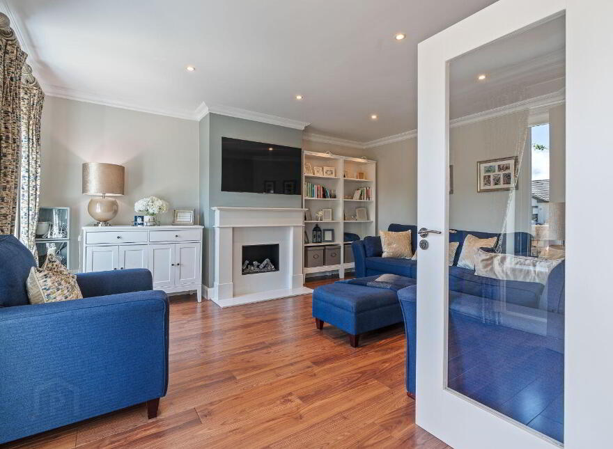 7 Roseview, Whitechurch, T34D688