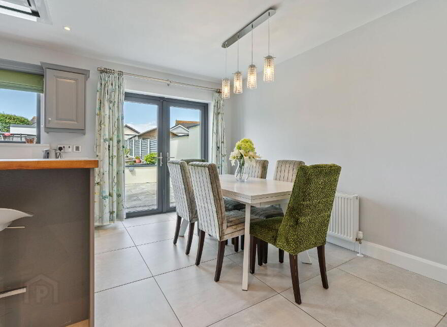 7 Roseview, Whitechurch, T34D688
