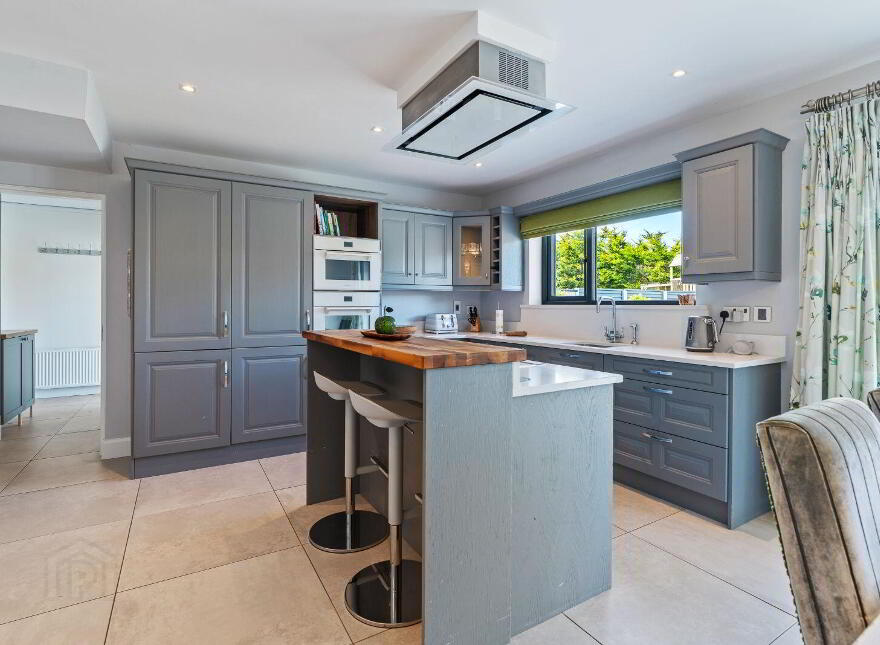 7 Roseview, Whitechurch, T34D688