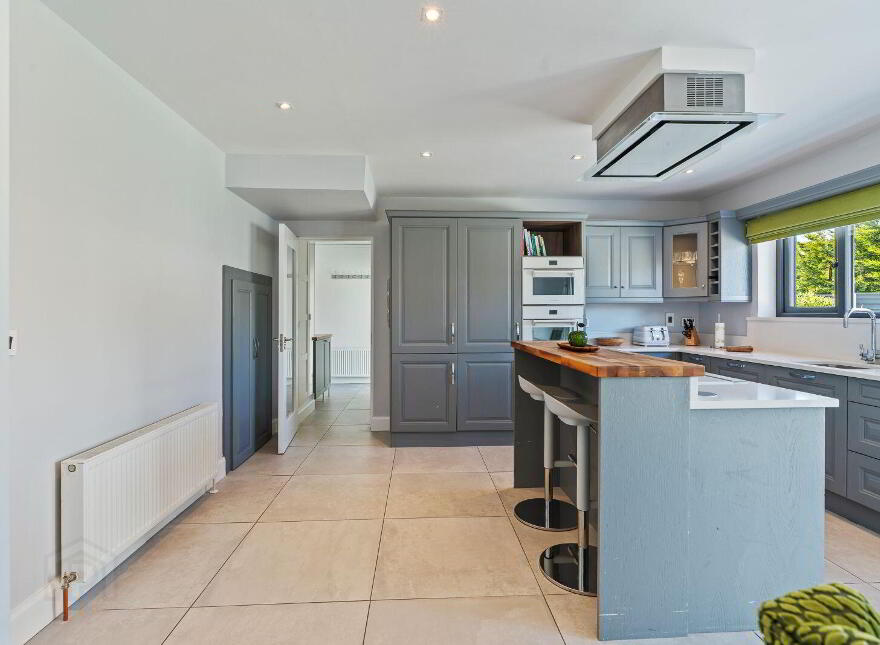 7 Roseview, Whitechurch, T34D688