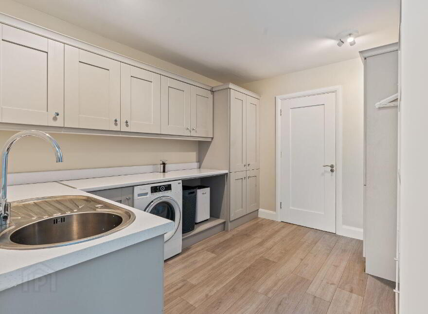 7 Roseview, Whitechurch, T34D688