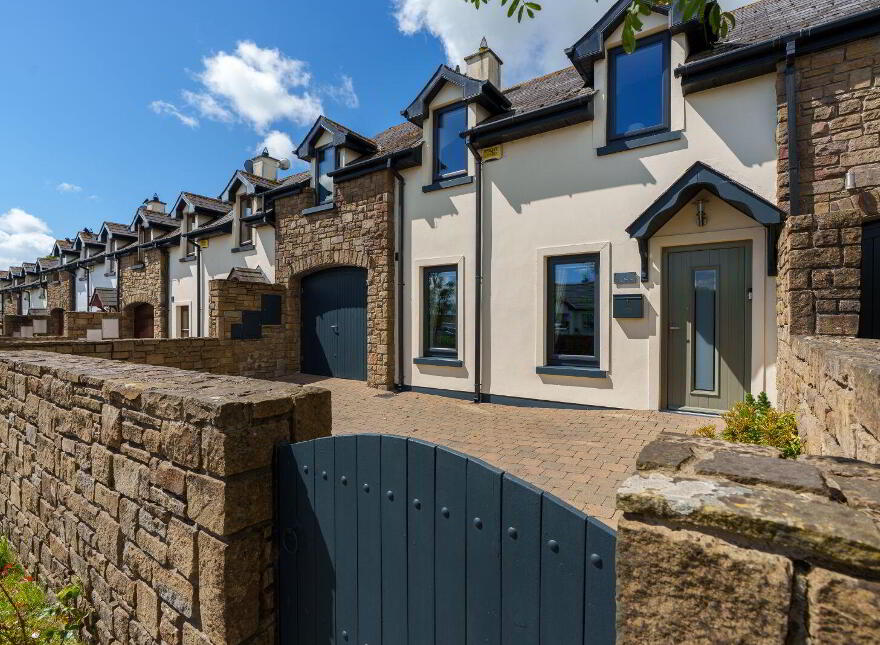 7 Roseview, Whitechurch, T34D688