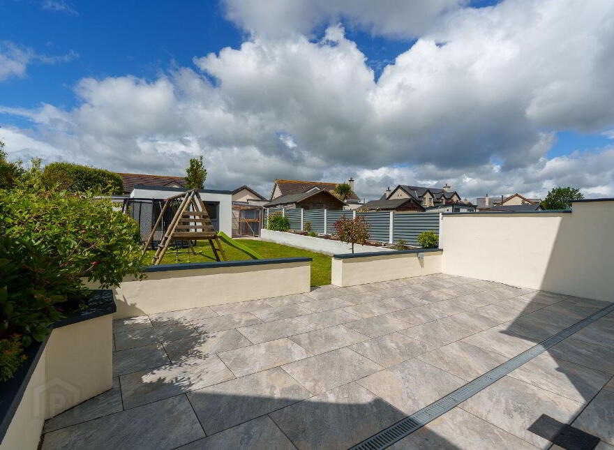 7 Roseview, Whitechurch, T34D688