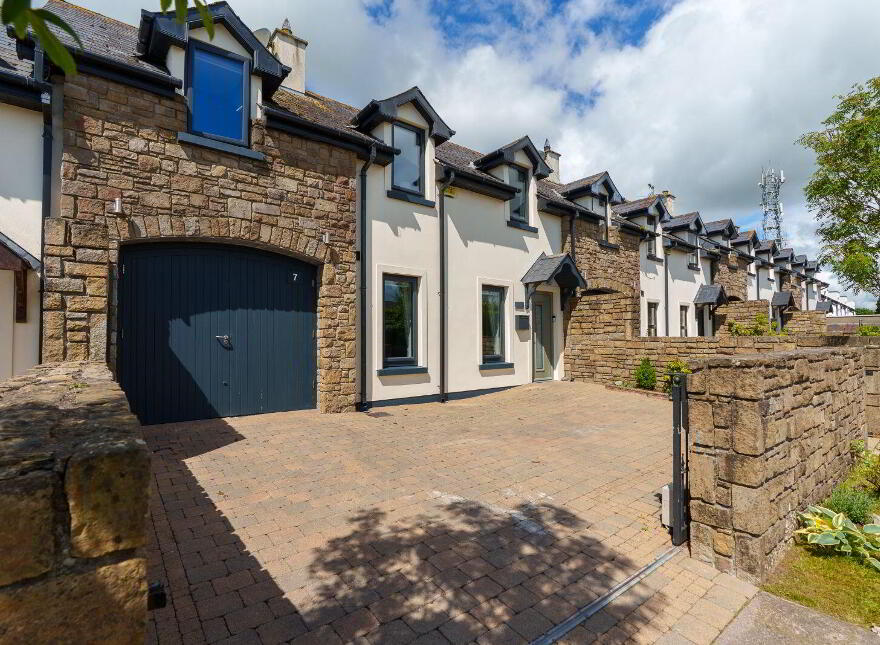 7 Roseview, Whitechurch, T34D688