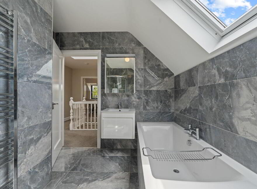 7 Roseview, Whitechurch, T34D688