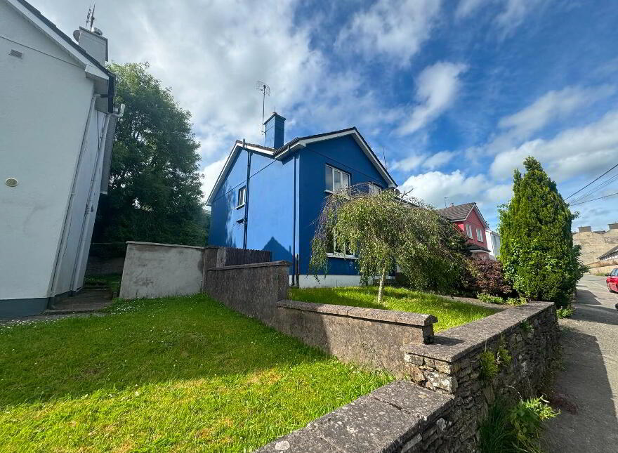 4 Mill Race Mews, Chapel Street, Bandon, P72E027