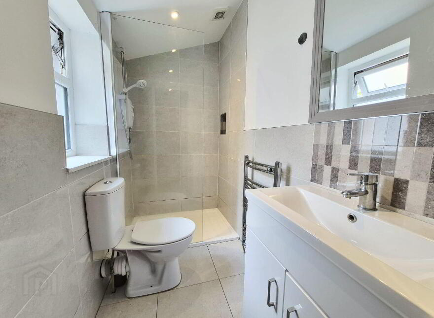 5 Cahergal Terrace, Old Youghal Road, Dillons Cross, T23HHW3