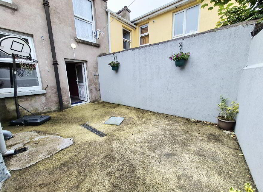 5 Cahergal Terrace, Old Youghal Road, Dillons Cross, T23HHW3