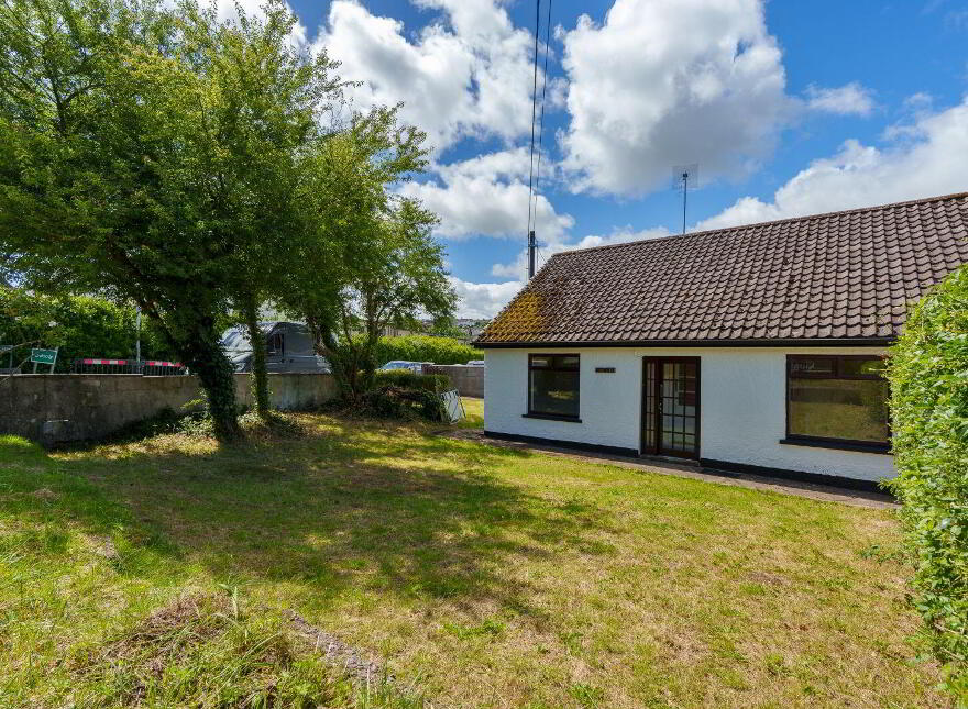 Eastview, Ardarrig Park, Carrigaline Road, Douglas, T12F77H