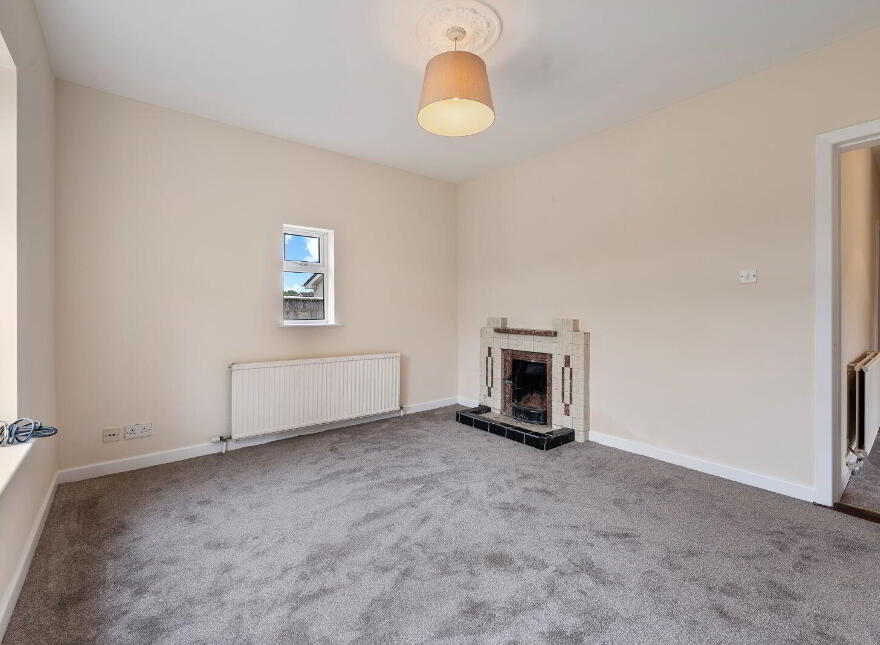Eastview, Ardarrig Park, Carrigaline Road, Douglas, T12F77H