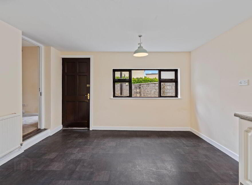 Eastview, Ardarrig Park, Carrigaline Road, Douglas, T12F77H