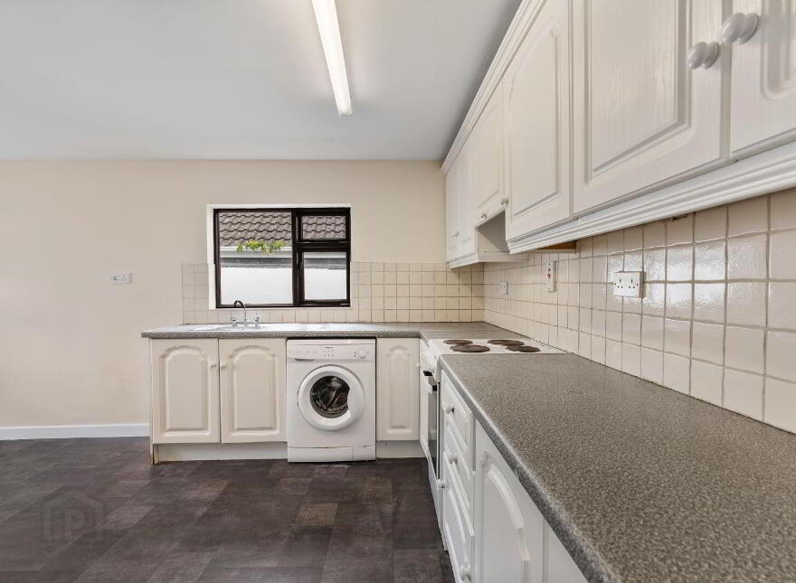 Eastview, Ardarrig Park, Carrigaline Road, Douglas, T12F77H