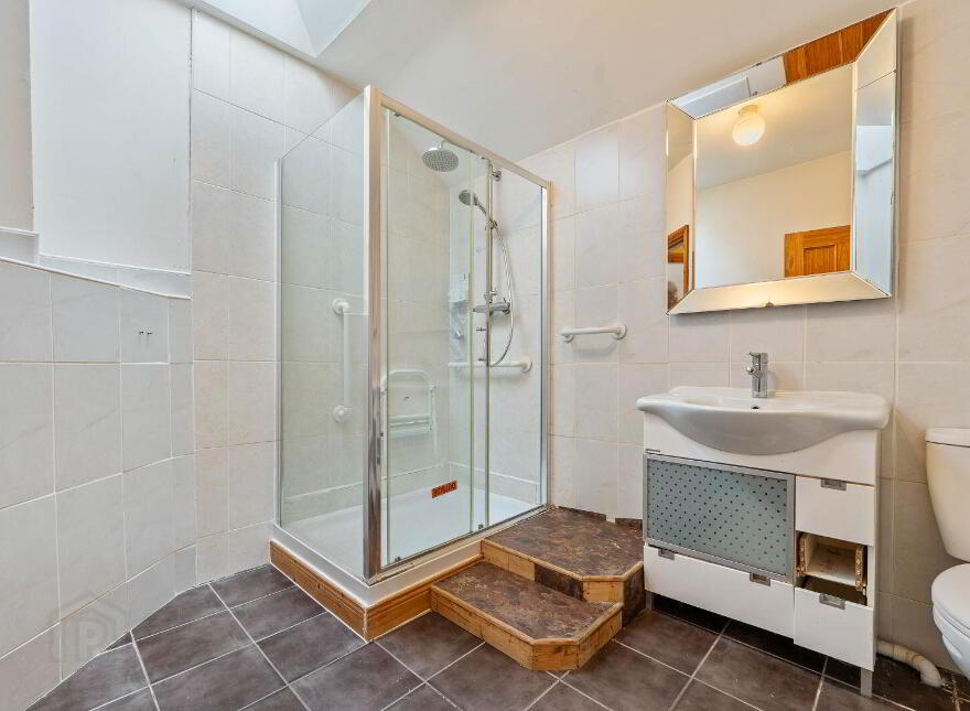 42 Kerryhall Road, Fairhill, T23V32P