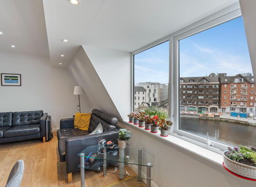 404 Bruach Na Laoi, Union Quay, Cork City Centre, T12E008