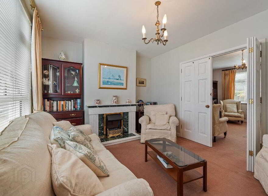 24 Inchvale Park, Douglas, T12N9D3