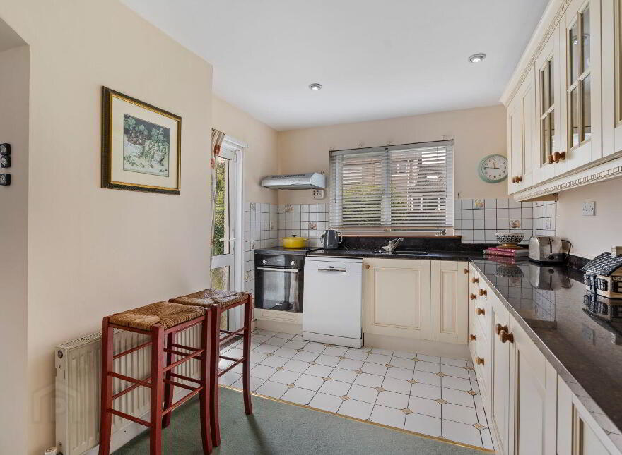 24 Inchvale Park, Douglas, T12N9D3
