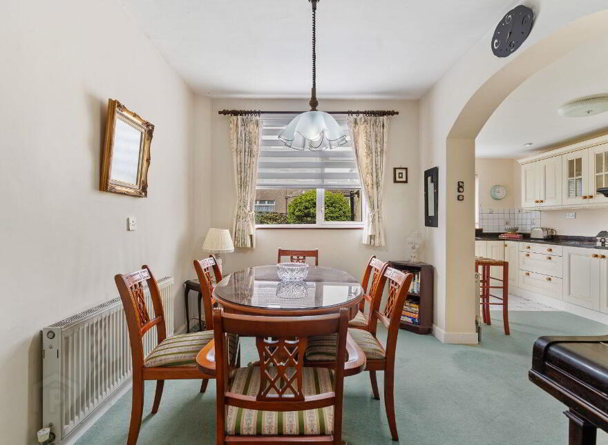 24 Inchvale Park, Douglas, T12N9D3