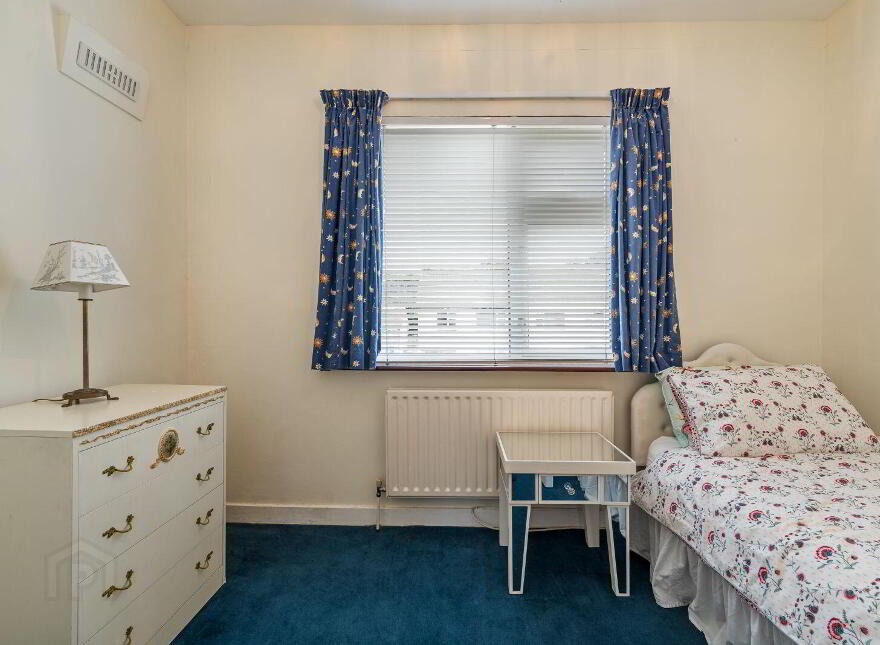 24 Inchvale Park, Douglas, T12N9D3