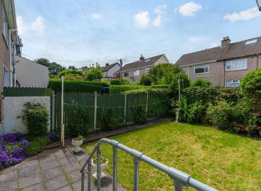 24 Inchvale Park, Douglas, T12N9D3