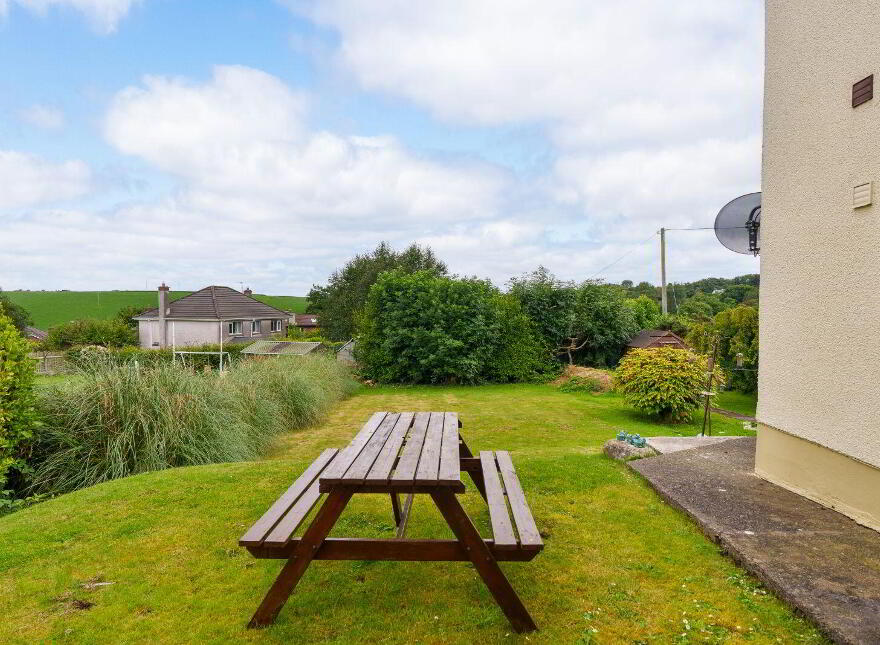 The Glen, Meadowlands, Upper Rochestown, Rochestown, T12DHD1