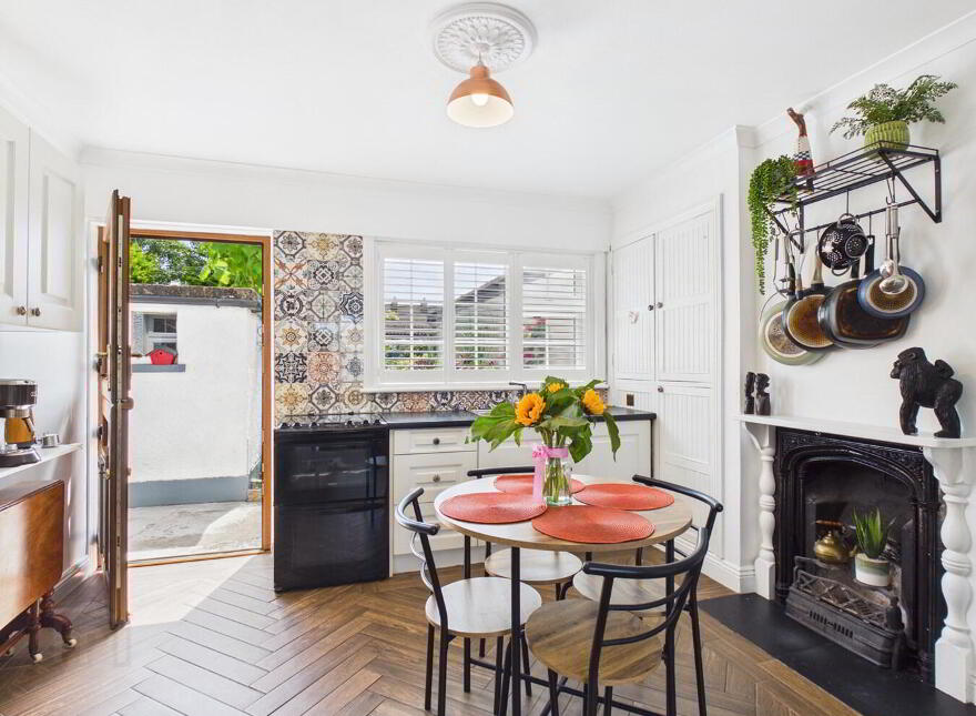 246 Saint Johns Park, X91E9CV