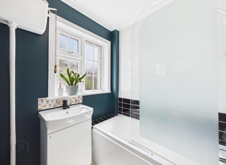 246 Saint Johns Park, X91E9CV