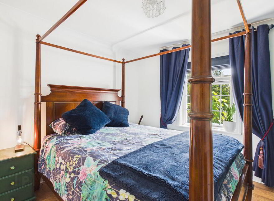 246 Saint Johns Park, X91E9CV