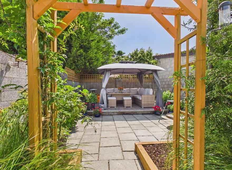 246 Saint Johns Park, X91E9CV