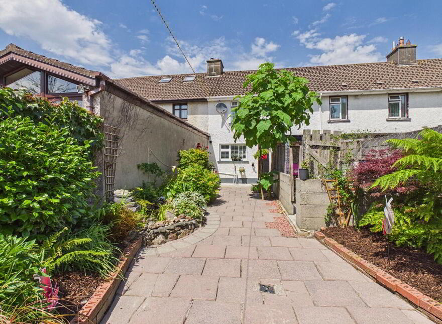 246 Saint Johns Park, X91E9CV