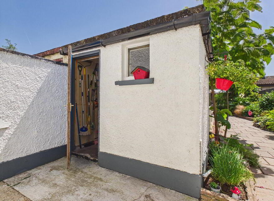 246 Saint Johns Park, X91E9CV