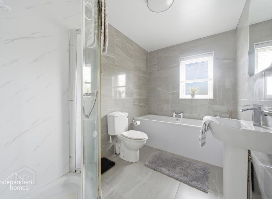 12 Cranbourne View, Larne, BT40 2PZ
