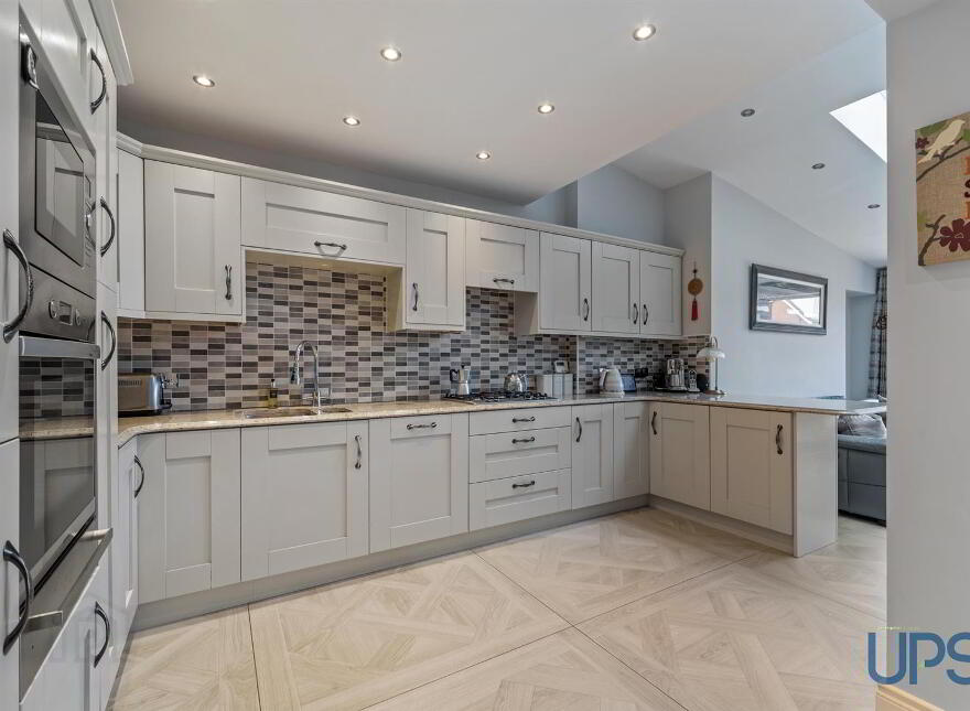 109 Stewartstown Park, Belfast, BT11 9GJ