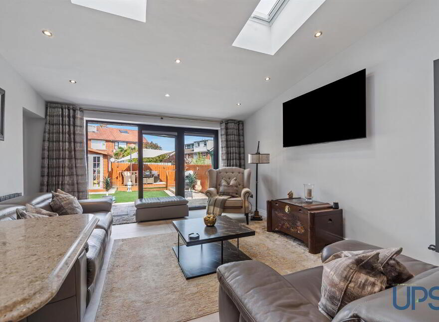 109 Stewartstown Park, Belfast, BT11 9GJ
