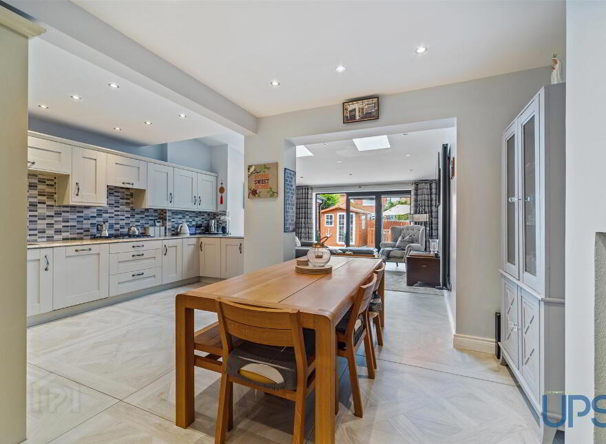 109 Stewartstown Park, Belfast, BT11 9GJ