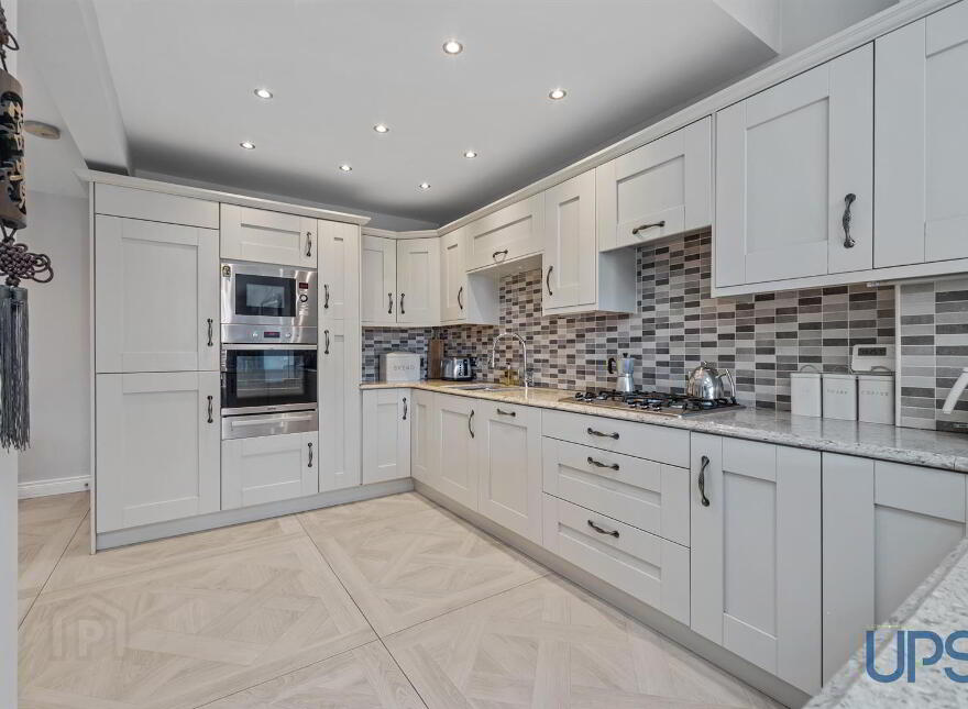 109 Stewartstown Park, Belfast, BT11 9GJ